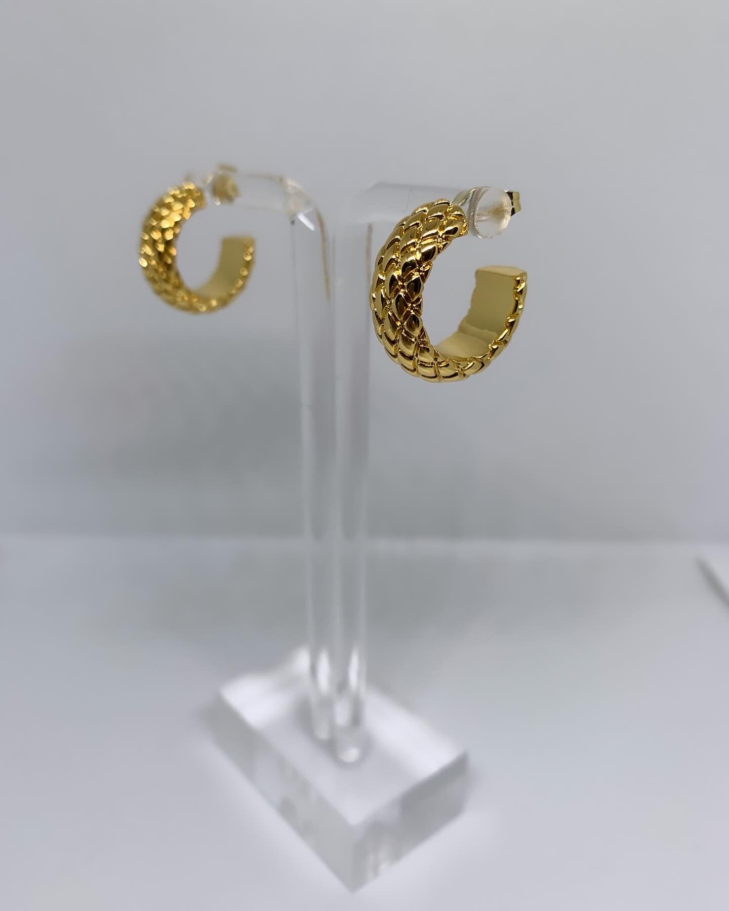 Capri Hoops